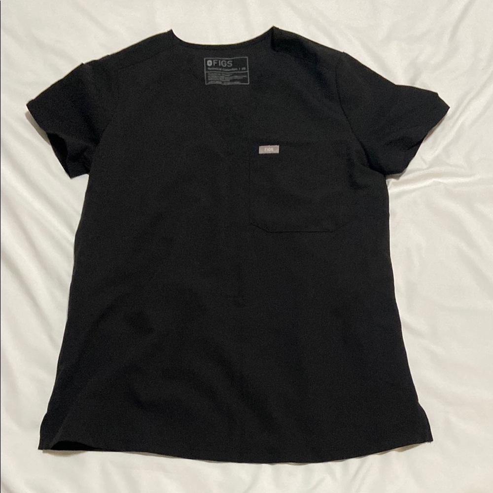 FIGS Women’s scrub top